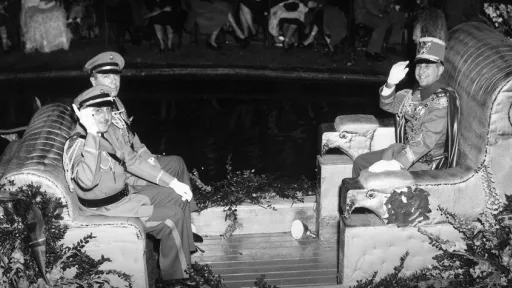 Historic River Parade photo.